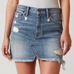 LUCKY BRAND old favorite denim mini skirt